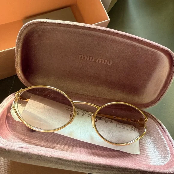 Miu Miu Sunglasses NEW - Picture 2 of 10